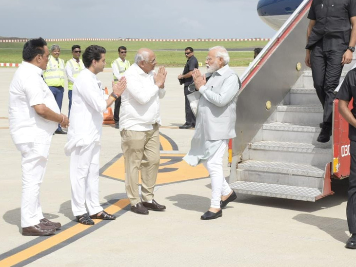 PM Modi in Gujrat