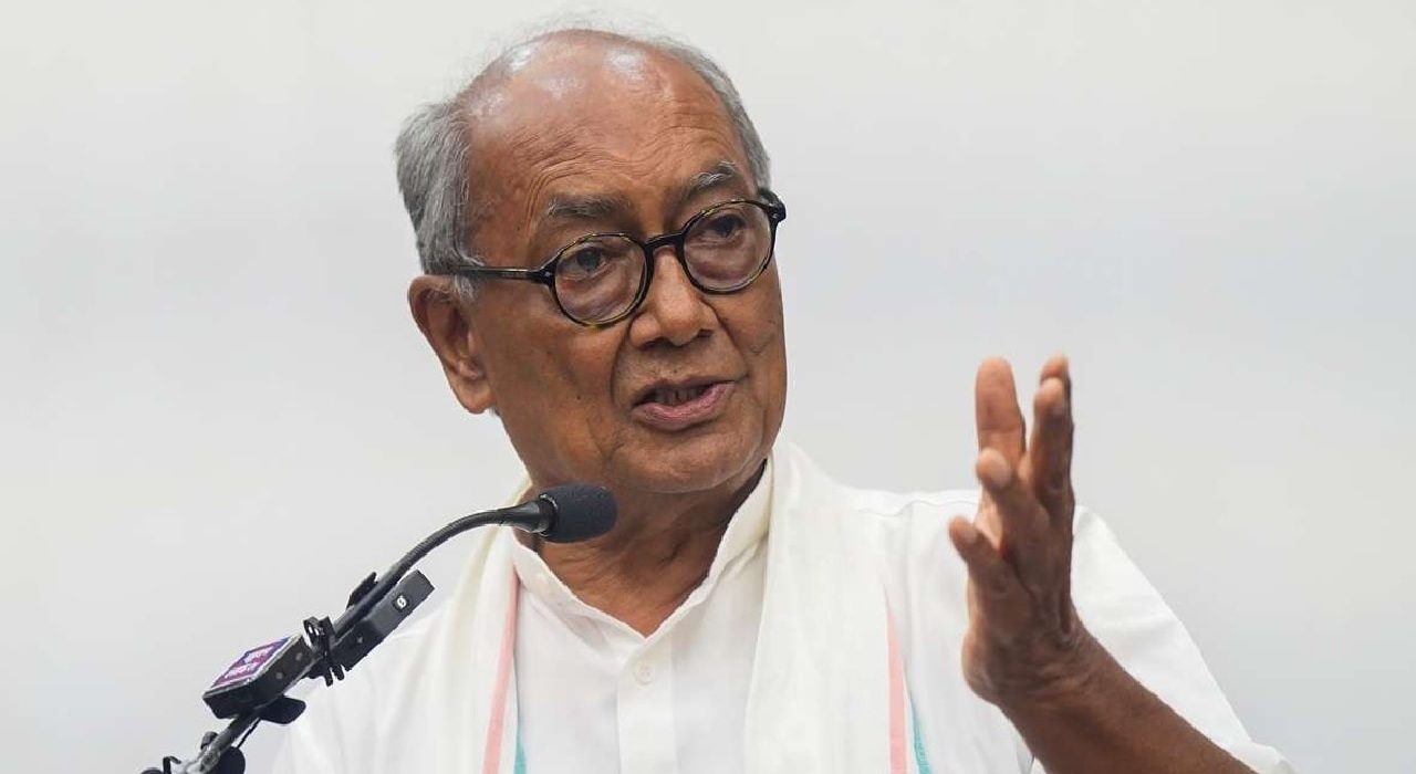 MP Assembly Result: Digvijay calls Scindia a traitor on horse trading, Congress will get clear majority