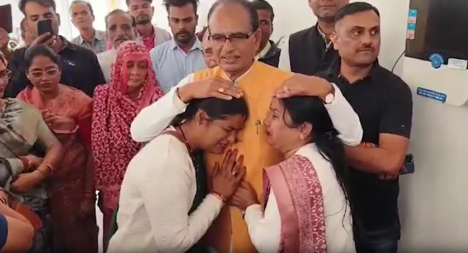 Why did former Chief Minister of Madhya Pradesh Shivraj Singh Chouhan say - It is better to die than to ask for something