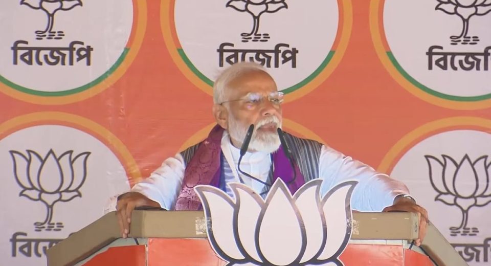 PM Modi speaks in public meeting - I think I was born in Bengal in my previous life.