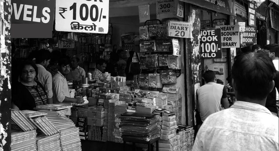 This 'book market' in Delhi is a favourite place for book lovers, people buy books in large numbers