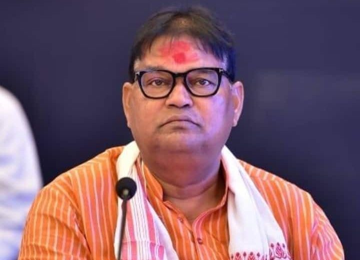 Dispute over defeat: Outgoing MP from Salempur Ravindra made serious allegations against the state minister and the district president