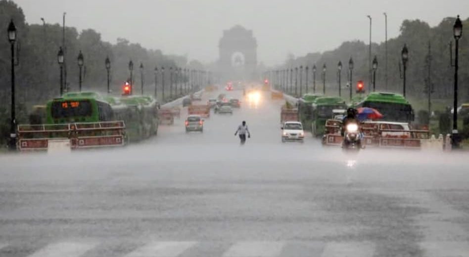 There may be heavy rain in Delhi today, IMD has issued orange alert