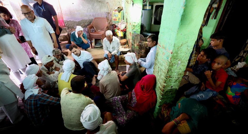 Rahul Gandhi met the families of the deceased in Hathras accident, assured help