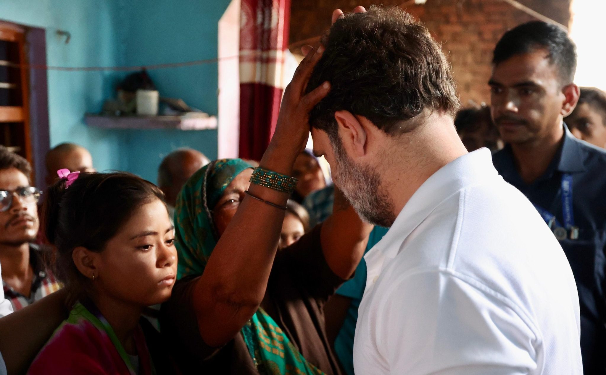 Rahul Gandhi met the victims of Hathras incident and said- Victims should get compensation, they are in deep sorrow