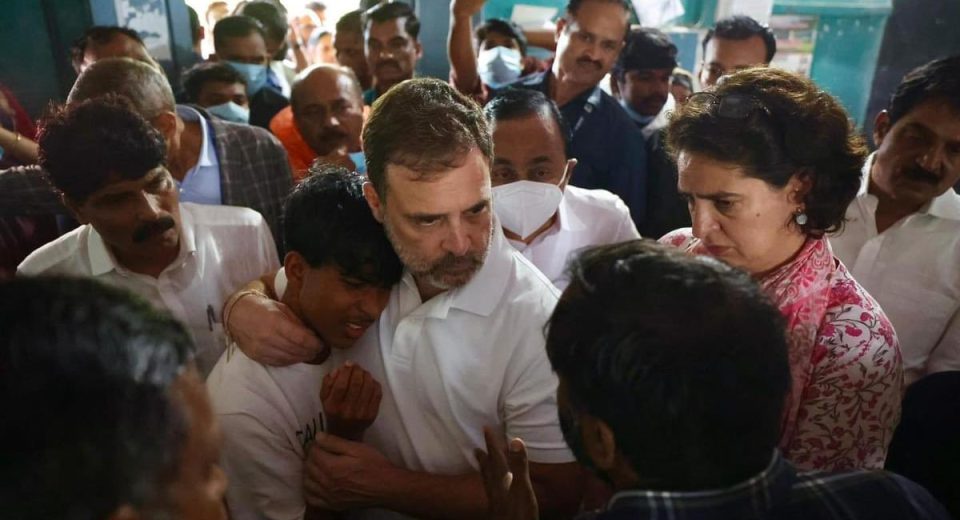 Rahul-Priyanka visit Wayanad, said - This is a terrible tragedy for Wayanad, Kerala and the nation