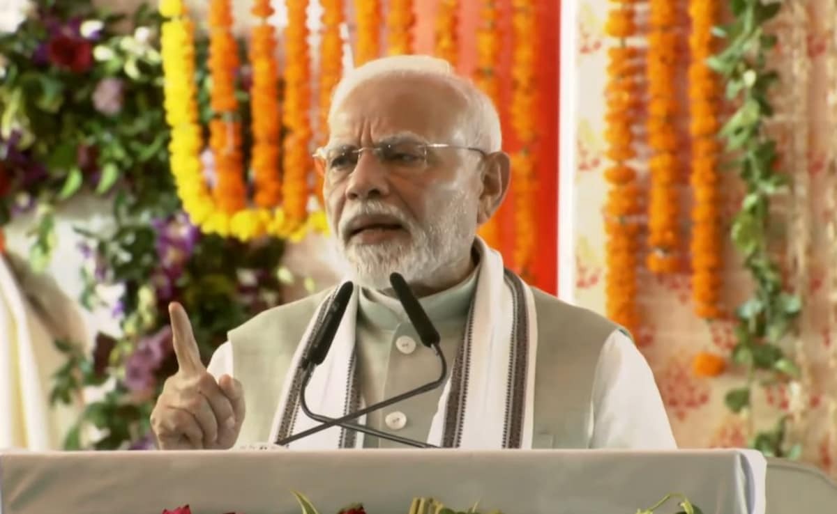 PM Modi said in Varanasi - Kashi is now also known for its health services