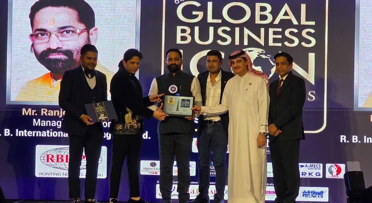 Ranjit Singh Vishen of Deoria was honored with the 'Global Business Icon Award' at Gulfood 2025 held in Dubai