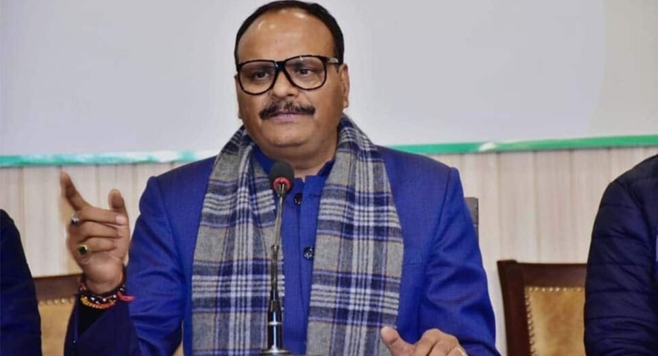 Indecent comment on Deputy CM Brajesh Pathak from the official handle of Samajwadi Party, FIR lodged