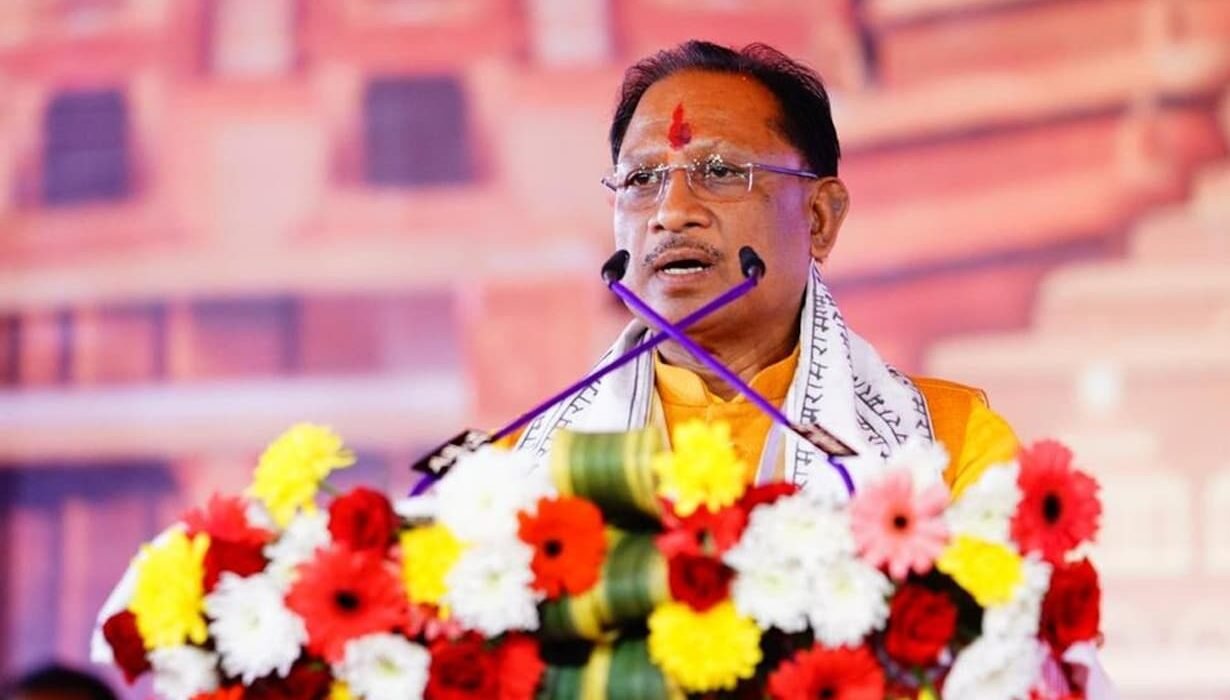 CM Vishnu Dev Sai's strictness on education system in Chhattisgarh, Mahasamund DEO transferred due to poor performance