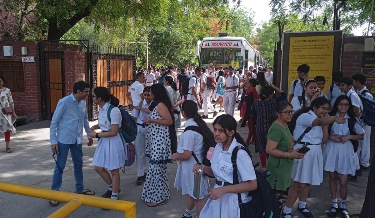 Delhi School Bomb Threat
