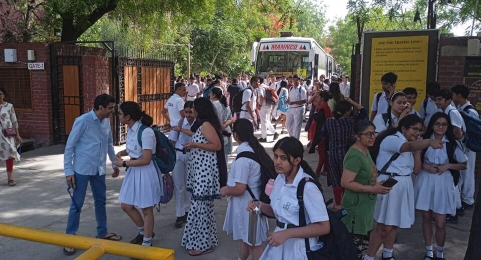 Delhi School Bomb Threat