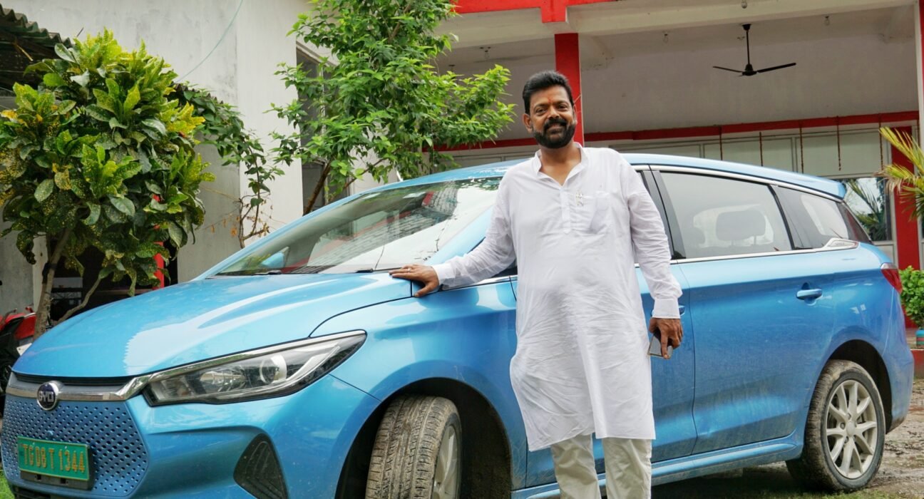 Development knocks on the door of Baniyapur politics, JBF's Sanjay Kumar Singh is emphasizing on skill, education and self-reliance