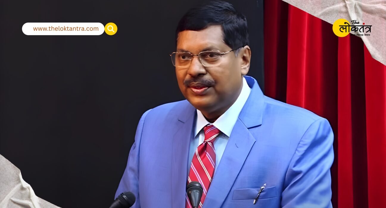 Uproar in SC: Lawyer tries to throw shoe at CJI, saying 'Insult to Sanatan will not be tolerated'