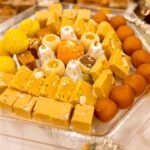 Dharm Aur Jyotish: महिलाओं की बाईं आंख फड़कना क्यों माना जाता है शुभ, जबकि दायीं आंख का फड़कना होता है अशुभ?