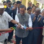 RSS वाली पोस्ट पर कांग्रेस दफ्तर में हंसी-मजाक, राहुल गांधी ने दिग्विजय से कहा- आप बदमाशी कर गए