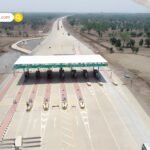 Dry Skin Care के लिए गर्म पानी, हार्ड साबुन और हीटर से बचें, जानें नमी बनाए रखने के ये घरेलू उपाय