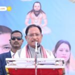 मुख्य द्वार का पायदान बदल सकता है घर की ऊर्जा; जानें Doormat का सही रंग और दिशा से जुड़ा विज्ञान