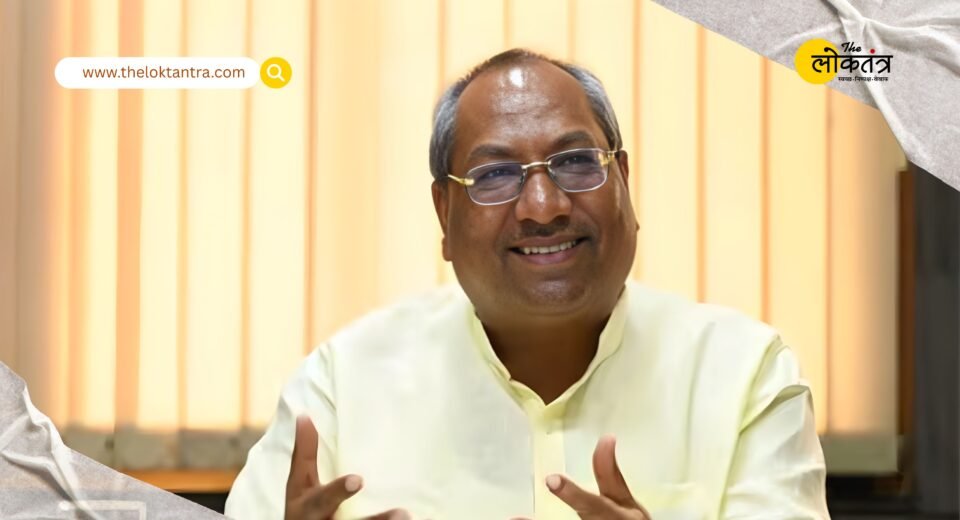 Politics erupts over the Kedareswar Mahadev temple being built in Etawah; Minister Sanjay Nishad retaliates against Akhilesh Yadav's post.