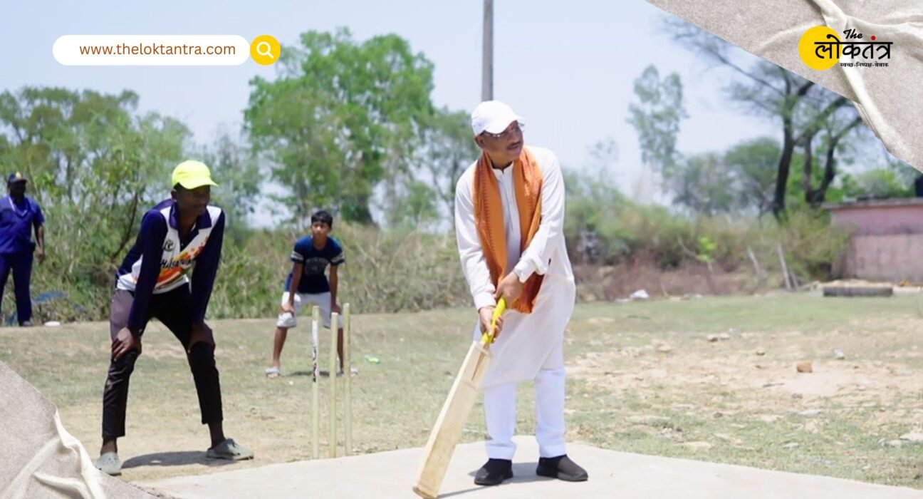 CM Vishnu Deo Sai's Surprise Visit During 'Sushasan Tihar' 2026: Wins Hearts by Playing Cricket in the Village