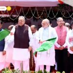 बस्तर पहुंचे Amit Shah, अमर वाटिका में शहीद जवानों को दी श्रद्धांजलि; बोले- ‘माओवाद के खात्मे के लिए सरकार प्रतिबद्ध’