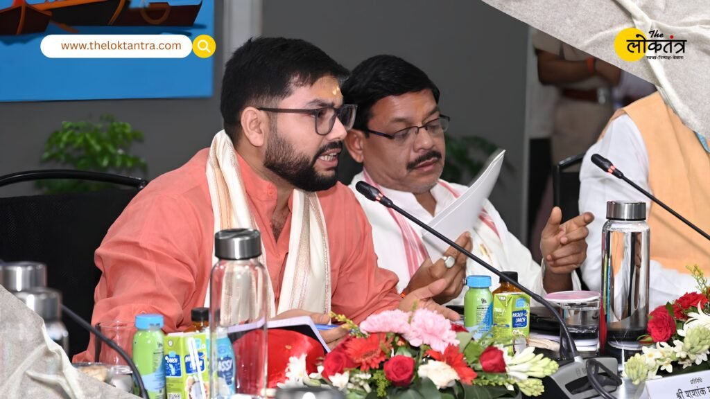 Deoria's Development Gains New Momentum at Varanasi Division Parliamentary Committee Meeting; MP Shashank Mani's Representative, Abhishek Pandey 'Rupak', Raises 21 Key Issues.
