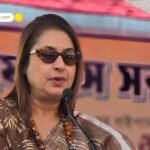 Jewar Airport से पहली उड़ान ने भरी रफ्तार, किसानों की बेटी डॉक्टर हीरा राशिद ने CM Yogi Adityanath से कहा- ‘आप प्रधानमंत्री बनें’