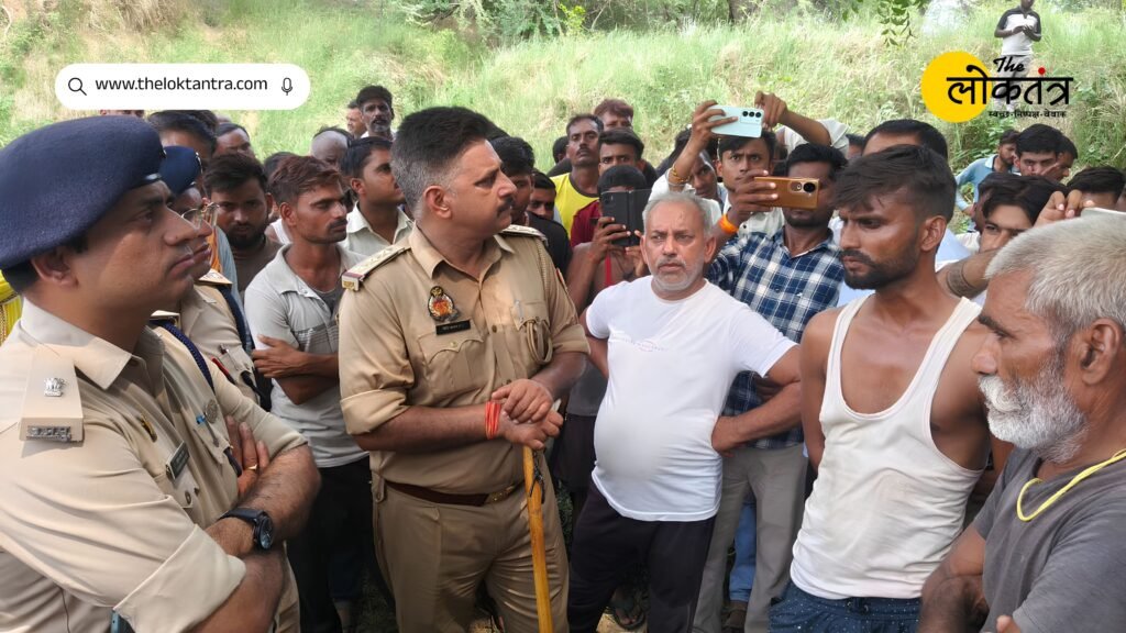 Chitrakoot News: Contractual lineman found hanging from a tree; family alleges murder; controversy escalates due to viral audio.