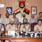 Lucknow Double Murder-Suicide: बैंक अधिकारी पत्नी की हत्या के बाद बहन को मारी गोली, आरोपी ने भी दी जान