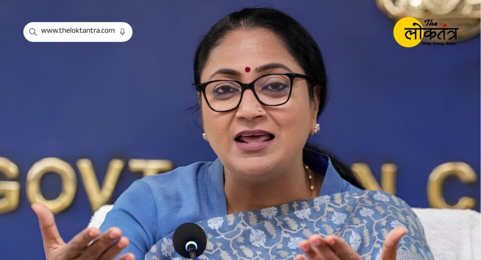Households in Delhi consuming up to 400 units of electricity will receive a free 3kW solar system; the government has revised its solar policy.