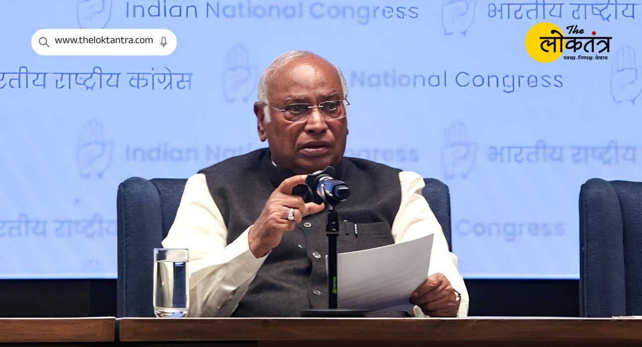 Kharge hits back at PM Modi's speech at SRCC; says politics took precedence over discussing questions raised by the youth.