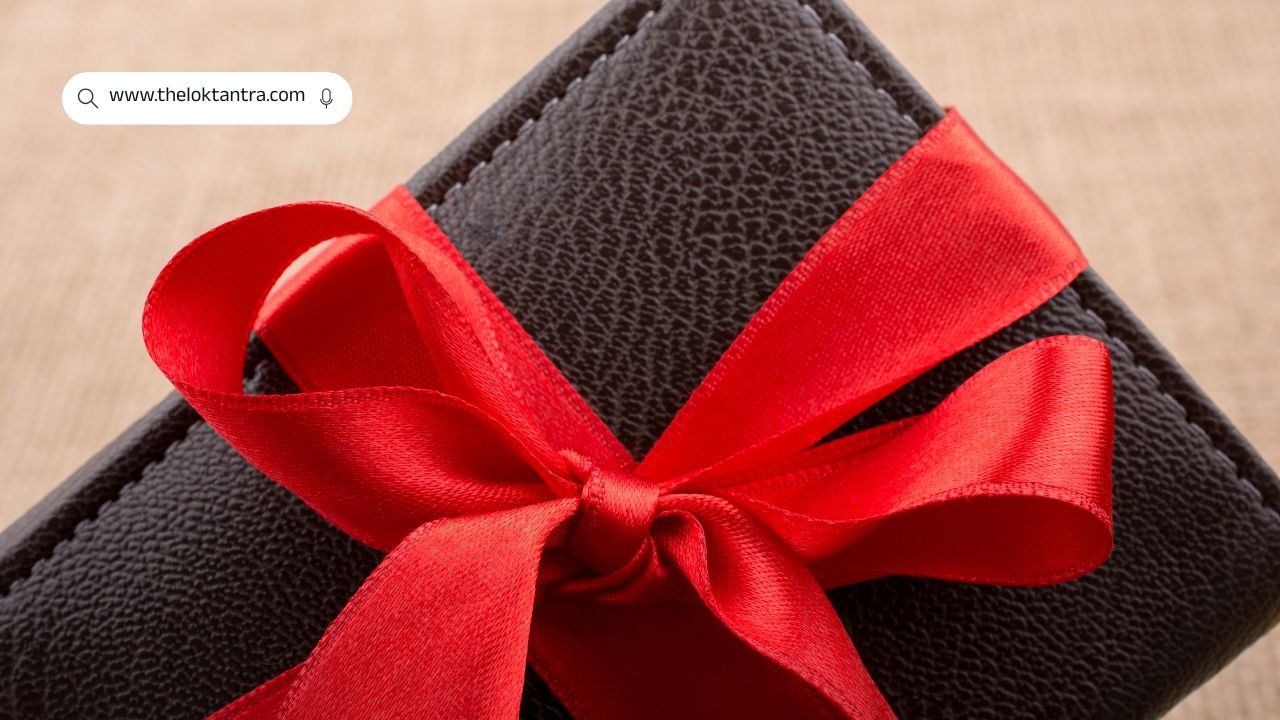 Vastu tips for wallet gift