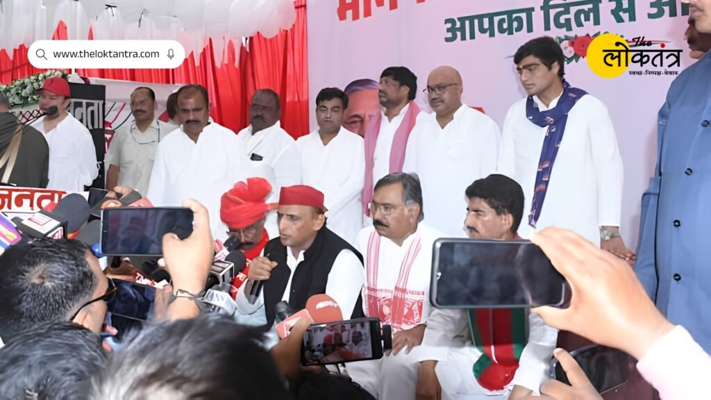 Akhilesh Yadav arrived in Raksa village, paid tribute to former MLA Suresh Yadav, and met the family to express his condolences.